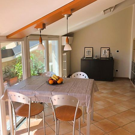 Bright Penthouse Close To Center With Terrace And Lake View Lecco Exteriör bild