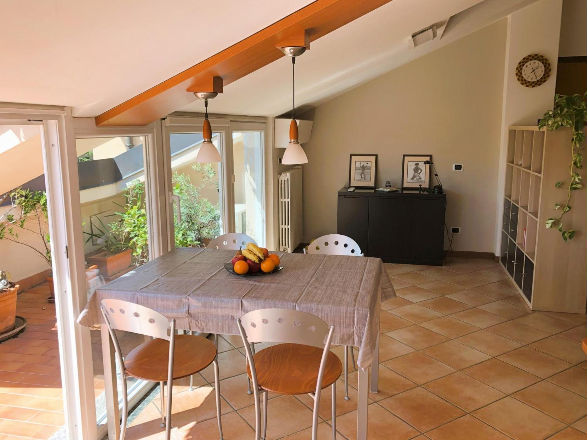 Bright Penthouse Close To Center With Terrace And Lake View Lecco Exteriör bild